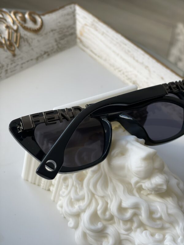 Fentt güneş gözlüğü