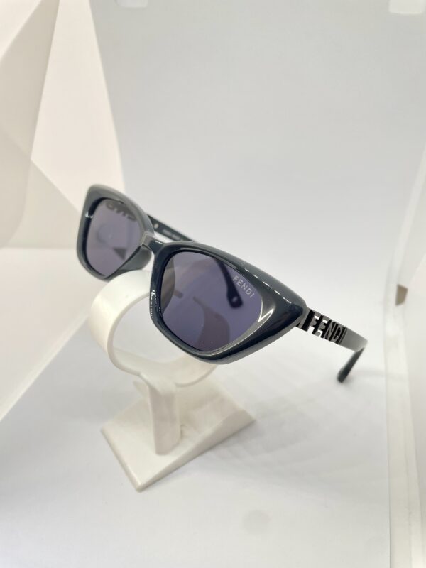 Fentt güneş gözlüğü