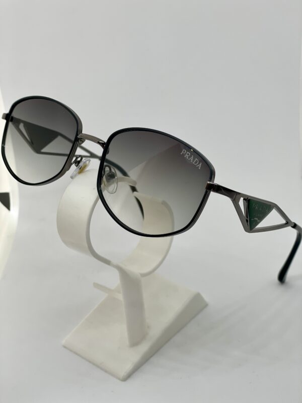 Fewri güneş gözlüğü