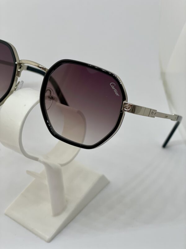 Carier güneş gözlüğü