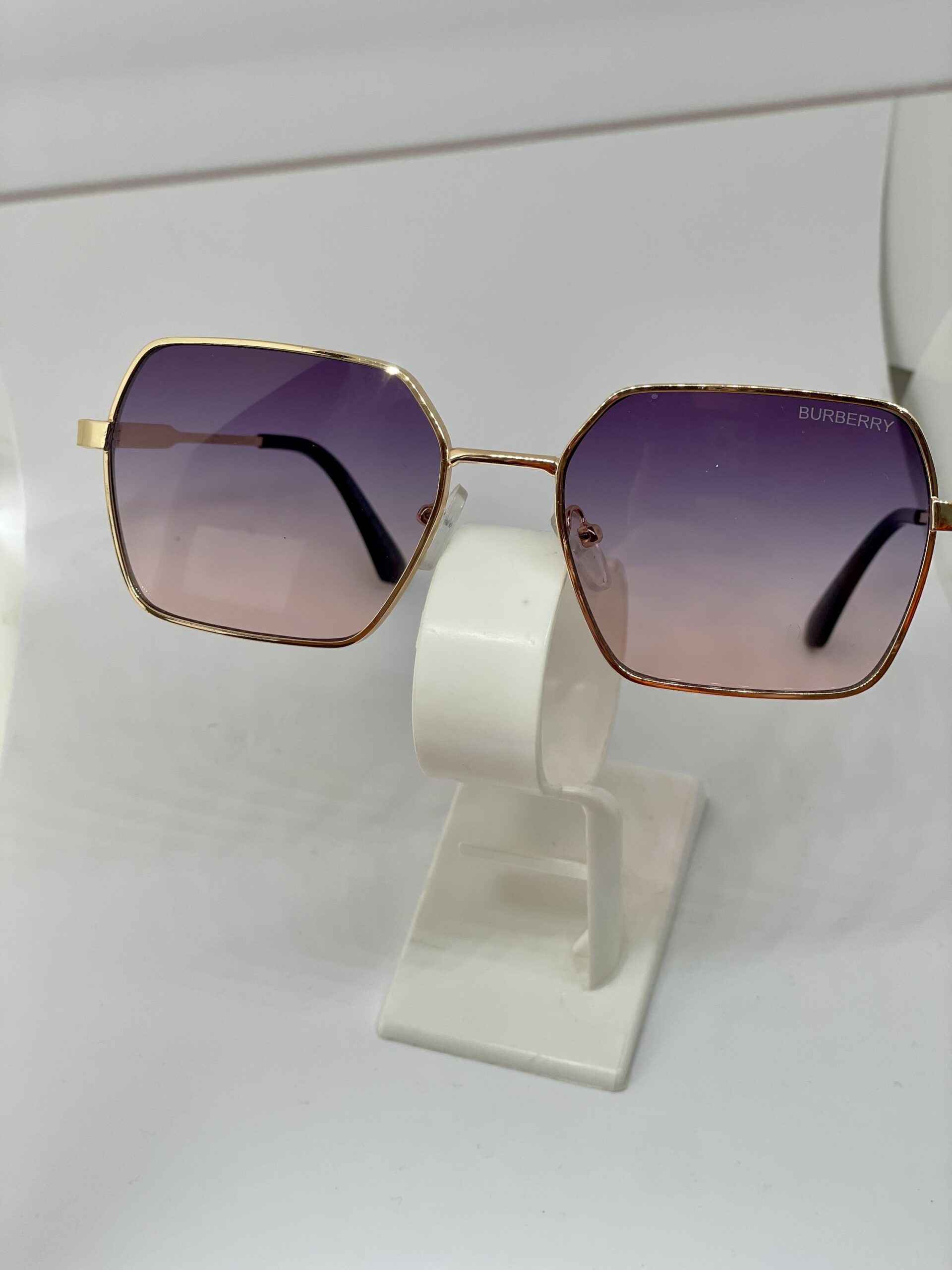 Berattin güneş gözlüğü - Görsel 3