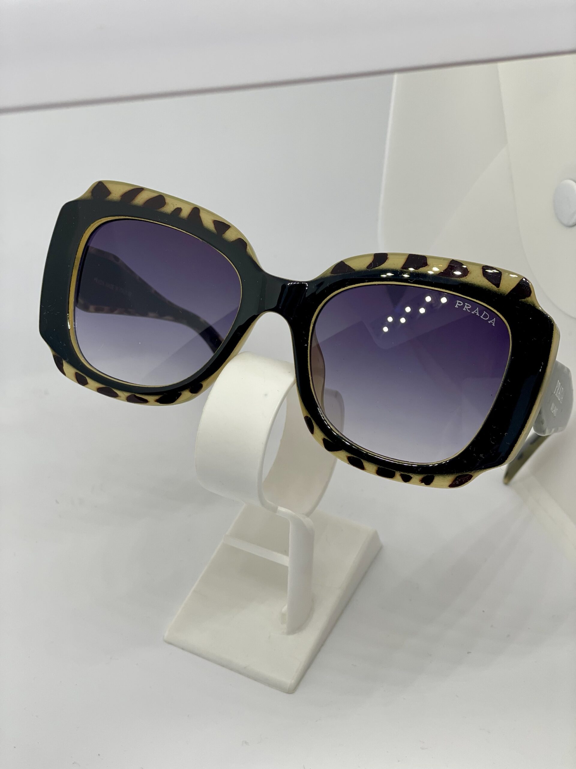 Praqe güneş gözlüğü - Görsel 1