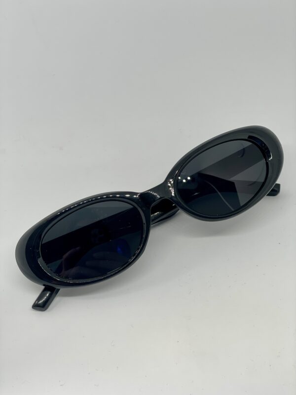 Black güneş gözlüğü