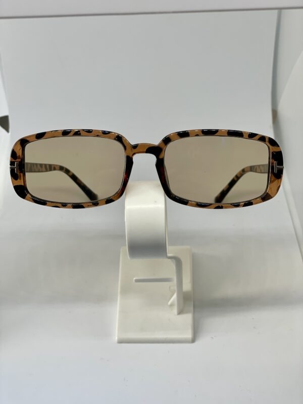 Nelew güneş gözlüğü