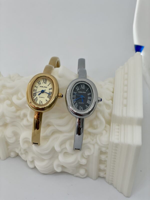 Kelepçe bilezik saat