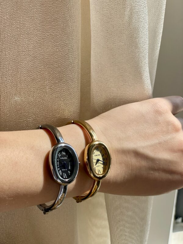 Kelepçe bilezik saat