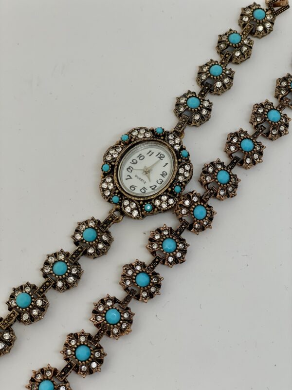 Mavi taşlı vintage saat