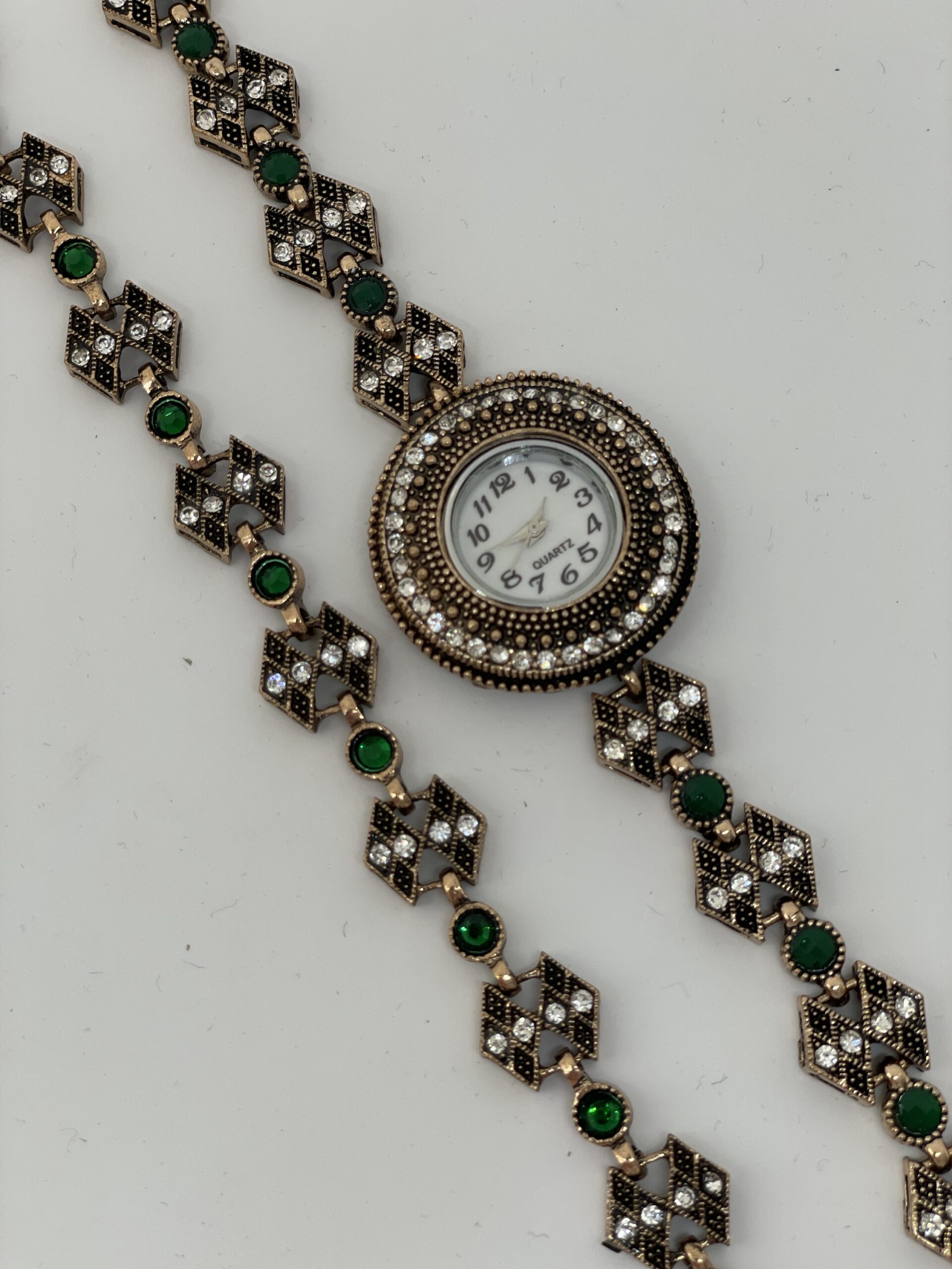 Yeşil taşlı vintage saat - Görsel 2