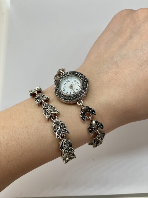 Gümüş vintage saat