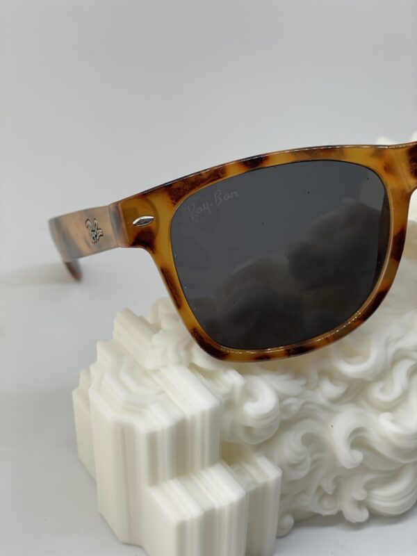 Reinet güneş gözlüğü